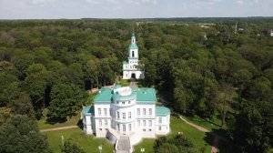 Богородицкий дворцово-парковый ансамбль — усадьба Бобринских в городе Богородицке Тульской области.