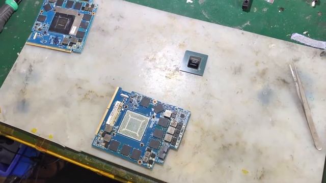 蓝天GTX1070显卡核心被压碎 师傅更换显卡GPU全过程，让显卡恢复如初 смотреть онлайн