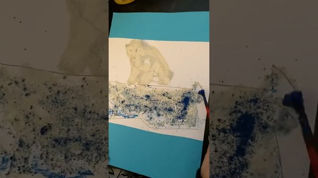 Белый медведь на льдине из манной крупы смотреть онлайн