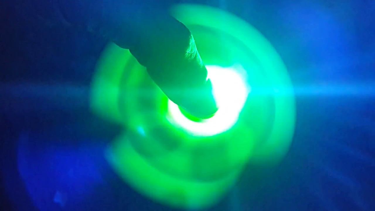 Светящийся спинер смотреть онлайн
