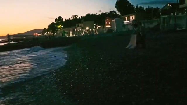 Черное Море Адлер пляж Чайка Южное Взморье Чудо Рыжий вечер после купания теплая вода +25 3.07.22