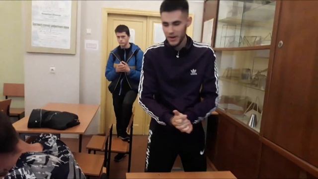 Чоршанбе нарвался на двох бойцов из Дагестана смотреть онлайн