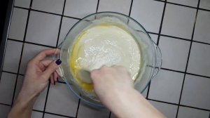 Дрожжевые пирожки с шоколадом.