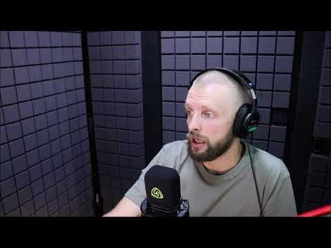 #Бекстейдж| Семен Серзин читает аудиокнигу Алексея Сальникова «Петровы в гриппе и вокруг него»