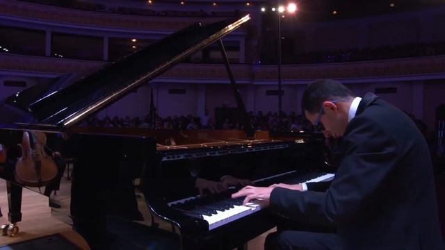Aram Khachaturian - Piano Concerto II. Andante con anima(Levon Karapetyan) смотреть онлайн