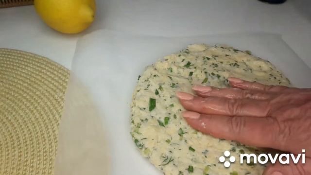 СЫРНЫЕ  ЛЕПЕШКИ  НА  КЕФИРЕ