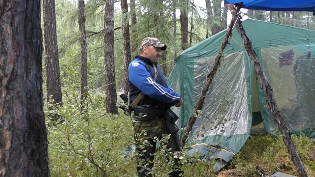 Коротаем время в дождь Экспедиция . Песни укостра