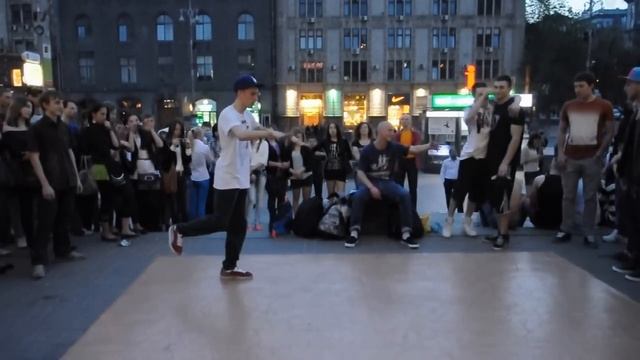 Нереальный верхний брейк дансеров из Киева смотреть онлайн