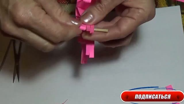 2 объемные, ажурные снежинки из цветной бумаги на елку