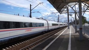 САПСАН МОСКВА - САНКТ-ПЕТЕРБУРГ ПОЕЗД / MOSCOW - ST. PETERSBURG TRAIN