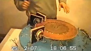 Изобретатель вечного двигателя из Узбекистана. Очень редкое видео.