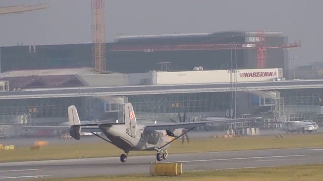 Warsaw Chopin Airport - arrivals and departures смотреть онлайн