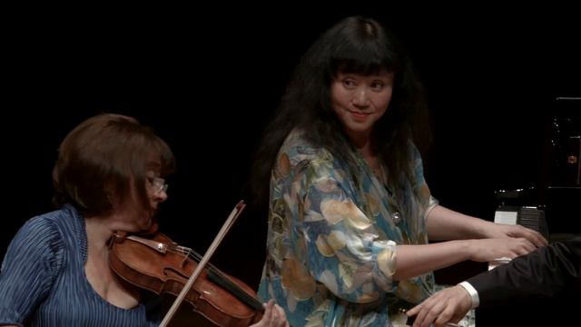 Haydn: Trio in A major for Piano, Violin, and Cello, Hob. XV:18, I. Allegro moderato смотреть онлайн