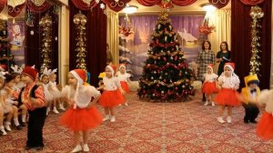 Парный танец гномиков на новогоднем утреннике