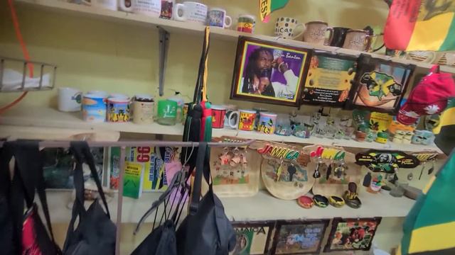 Inside the CRAFT MARKET - Downtown Kingston Jamaica смотреть онлайн