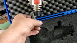 ПРИБОР ДЛЯ ИЗМЕРЕНИЯ ДАВЛЕНИЯ В ЦИЛИНДРЕ