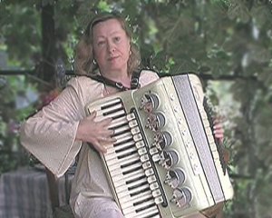 Выйду на улицу. Исполняет Валентина Байкова.