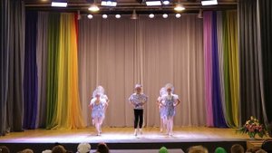Ансамбль классического танца "Ирисы". Русский танец. 8-10 лет