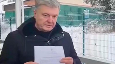 Петра Порошенко не выпустили за границу пограничники