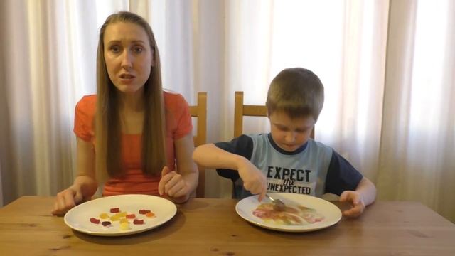 Обычная еда против Микроволновки / Духовки / Сырой Еды Челлендж! Мармелад Холодец Селедка Кока-Кола