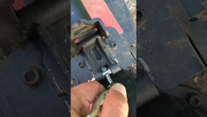 Регулировка прижима стойки седла куго М4