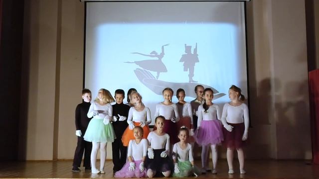 СТОЙКИЙ ОЛОВЯННЫЙ СОЛДАТИК