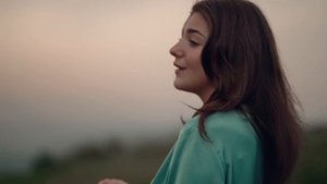 Элани Москалу и Элани Бойчук - Жизнь как роза (Music Video)