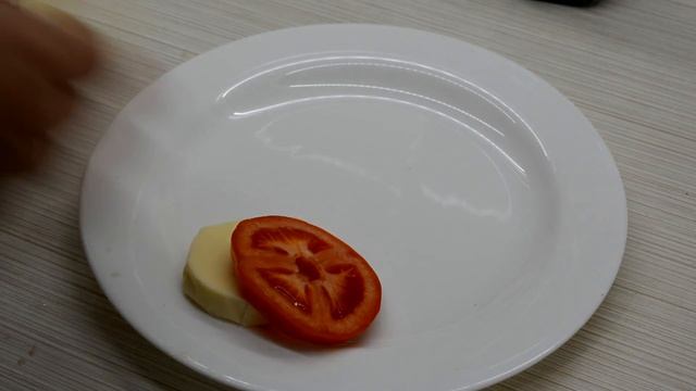 Капрезе - очень простой рецепт классического салата смотреть онлайн