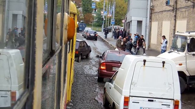 Харьков. Въезд Рогатинский. Застряют машины смотреть онлайн