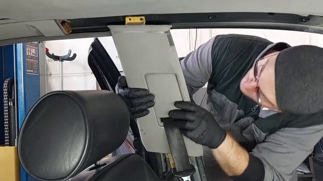 AUDI A8 D2 Headliner REMOVAL Whole process смотреть онлайн