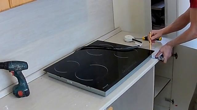 Установить варочную панель в столешницу своими руками?