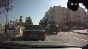 Грозный 2011 📹. В центр города, проспект, улица Мира, рынок беркат. Октябрь 2011 года. #грозный