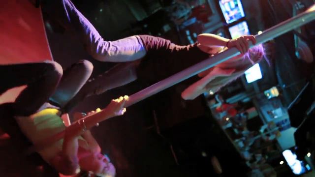 Snappers - pole dancing 101 with djcj.mp4 смотреть онлайн