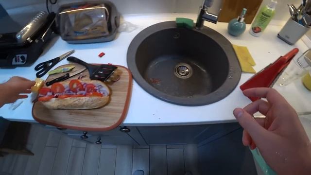 Хот-дог за 1$ доллар / дешевле только бесплатно! смотреть онлайн