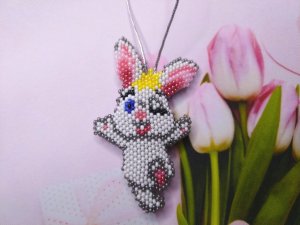 Мастер-класс "Зайчик". Кирпичное плетение из бисера. Часть 1/4.