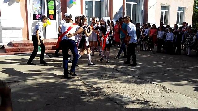 Вальс на выпускной 9 класс смотреть онлайн