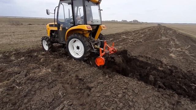 Ломаем картофелекопалку двухрядную Уралец смотреть онлайн