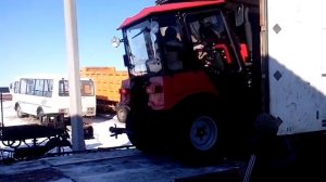 24 Трактор Беларус-320 (МТЗ-320) 1 / Mini tractor