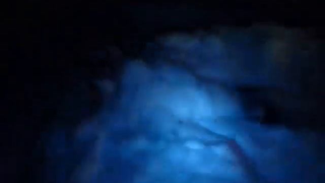 Нырнул в сугроб после бани!!! Купание в снегу!!! Прополз под снегом))) смотреть онлайн