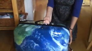 Children's suitcase - Globe suitcase on wheels