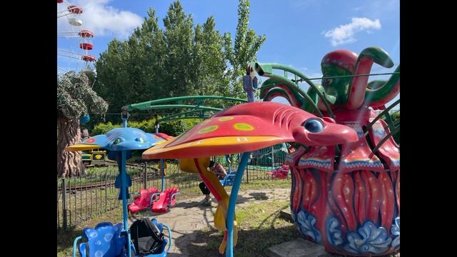 Иллюминация аттракционов. Как обновить старые аттракционы? Показываем аттракционы в парке Астрахани смотреть онлайн