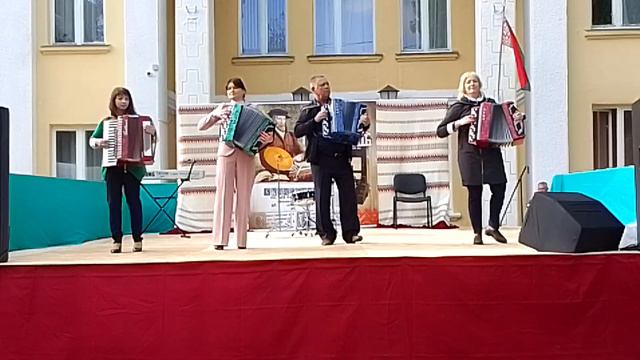 День Васіля Тяпінского песня (Песянка баяна) Чашніцкая школа мастацтваў г.Чашнікі 03.05.2023 смотреть онлайн