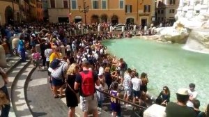 Рим фонтан ди Треви  - Fontana di Trevi  Roma