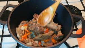 СВИНЫЕ РЕБРЫШКИ В КАЗАНЕ НА ПЛИТЕ