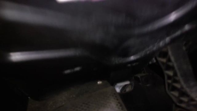 Ubicación Conector De Diagnóstico OBD2 Volkswagen New Beetle 1998 - 2011 смотреть онлайн