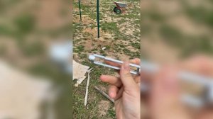Ставим  забор. Сетку рабицу своими руками