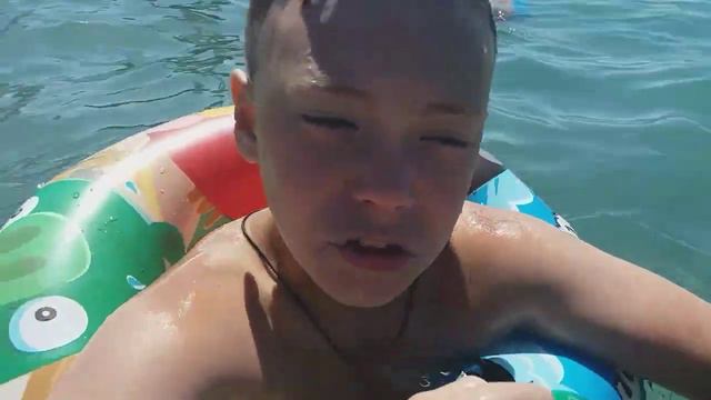 Плаваю на ЧЕРНОМ МОРЕ 15 августа 2018 г. смотреть онлайн