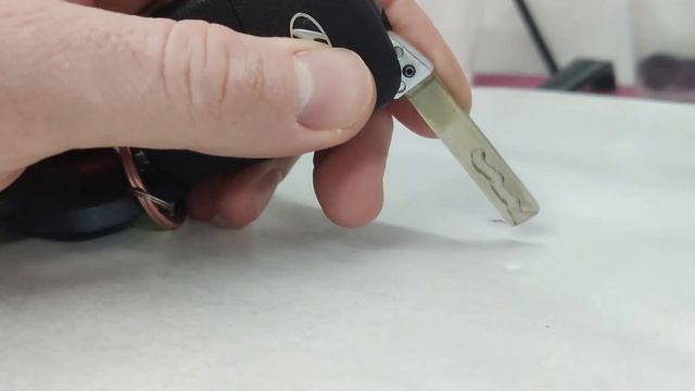 Решение проблемы с откидным ключом Hyundai смотреть онлайн