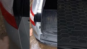 вода в багажнику форд фокус 3