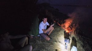 🟢 НА ВОЛГУ С НОЧЁВКОЙ. Застряли в песках на Toyota Carib. ХУТОР БАРБАШИ